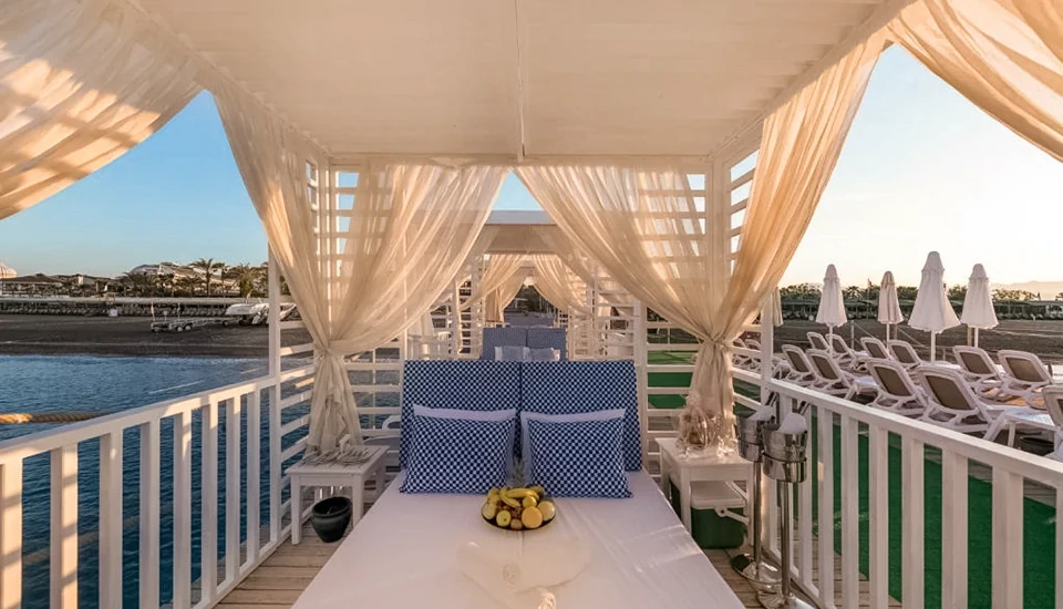 هتل بلک بیچ ریزورت آنتالیا